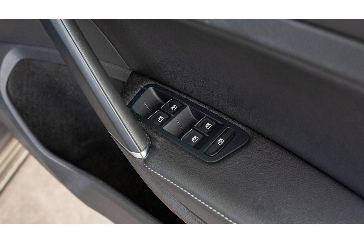 2016 Volkswagen Golf 110TSI Highline 7