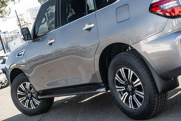 2025 Nissan Patrol Ti Y62