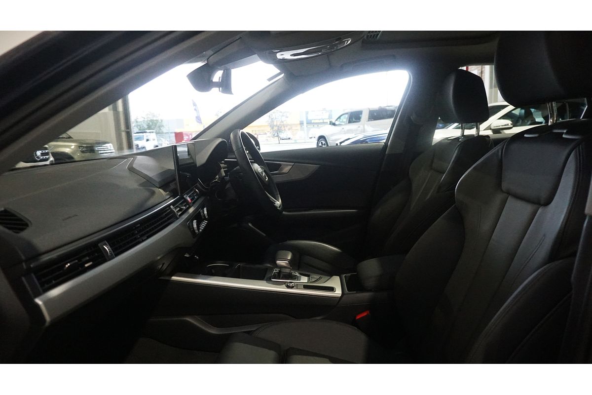 2023 Audi A4 35 TFSI S line B9