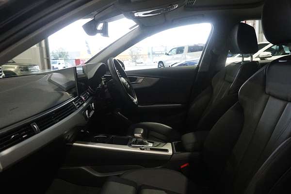 2023 Audi A4 35 TFSI S line B9
