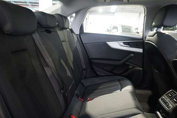 2023 Audi A4 35 TFSI S line B9