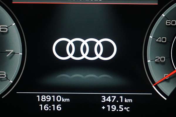 2023 Audi A4 35 TFSI S line B9