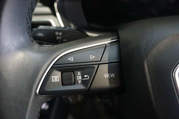 2023 Audi A4 35 TFSI S line B9