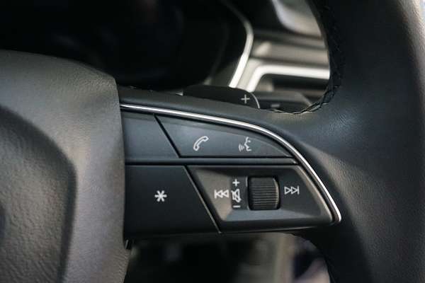 2023 Audi A4 35 TFSI S line B9