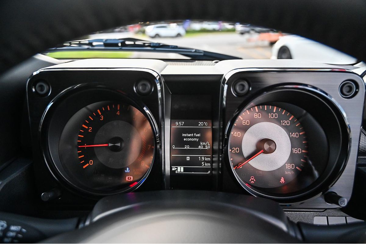 2025 Suzuki Jimny