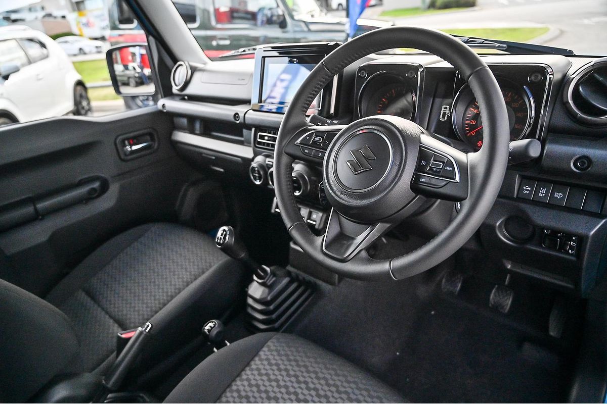 2025 Suzuki Jimny