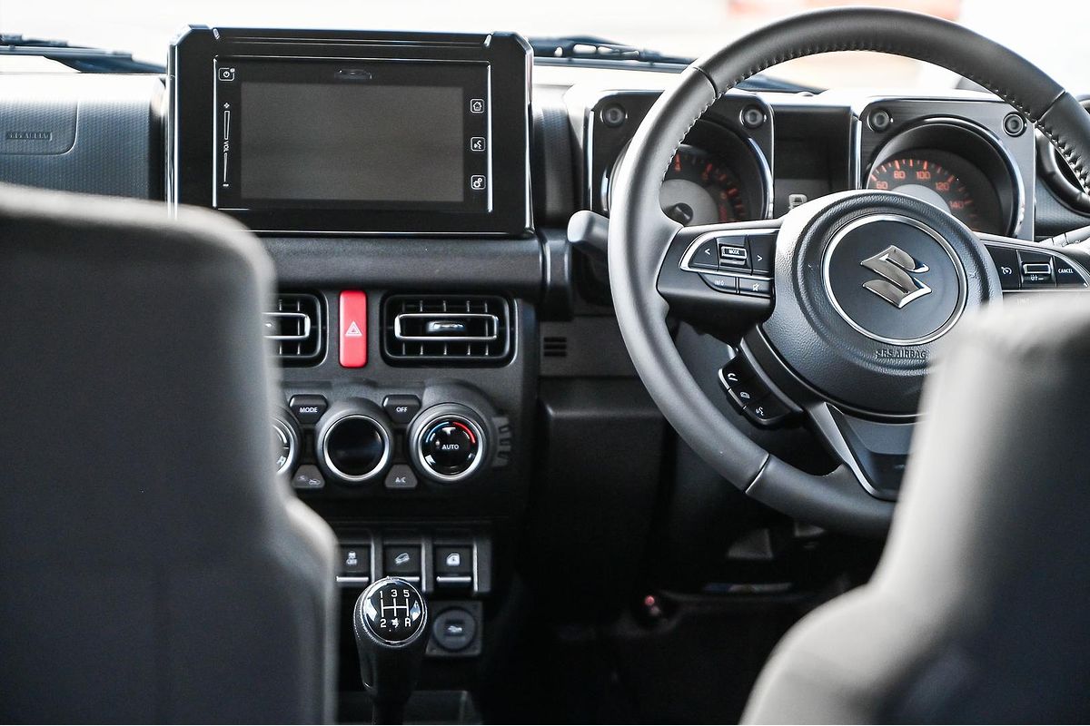 2025 Suzuki Jimny