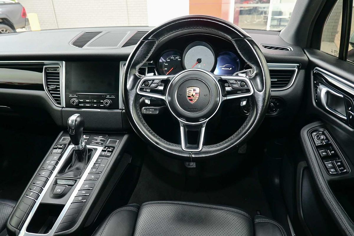 2017 Porsche Macan S 95B