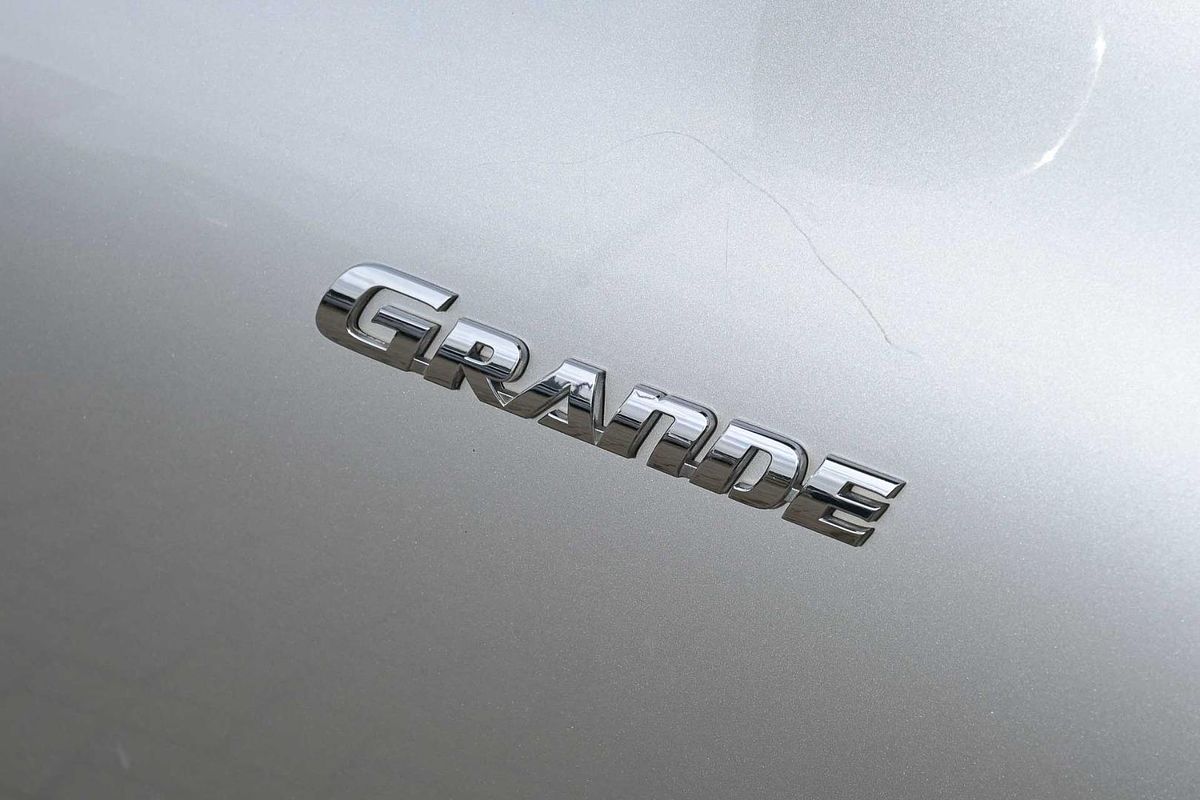 2010 Toyota Kluger Grande GSU40R