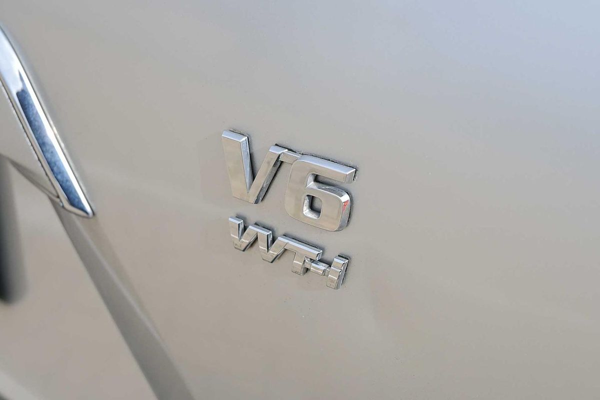 2010 Toyota Kluger Grande GSU40R