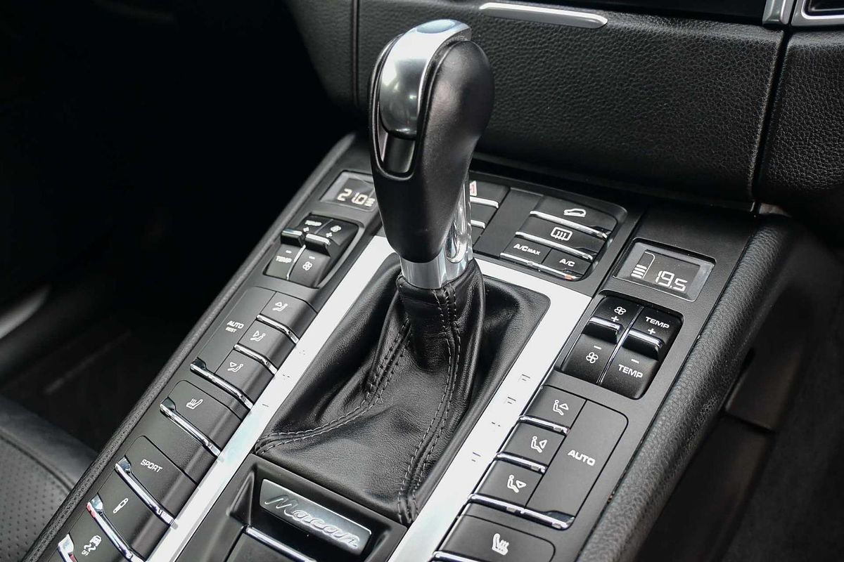 2017 Porsche Macan S 95B
