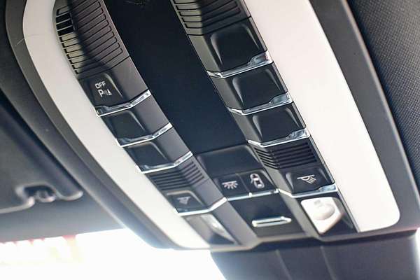 2017 Porsche Macan S 95B