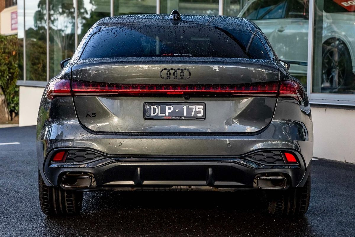 2025 Audi A5 TFSI 150kW S line B10
