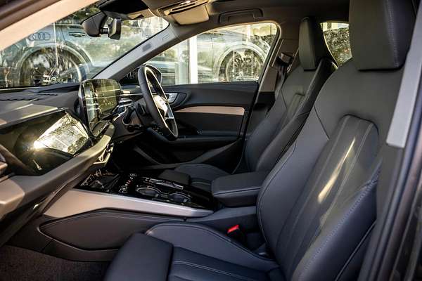 2025 Audi A5 TFSI 150kW S line B10