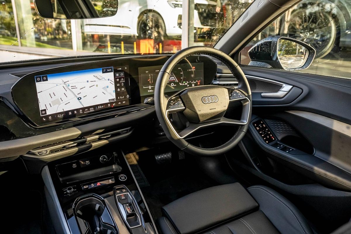 2025 Audi A5 TFSI 150kW S line B10