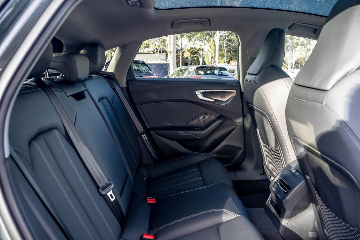 2025 Audi A5 TFSI 150kW S line B10