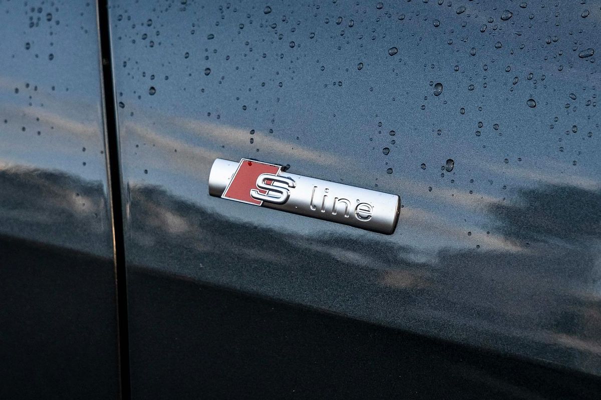 2025 Audi A5 TFSI 150kW S line B10