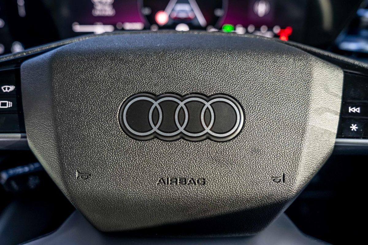 2025 Audi A5 TFSI 150kW S line B10