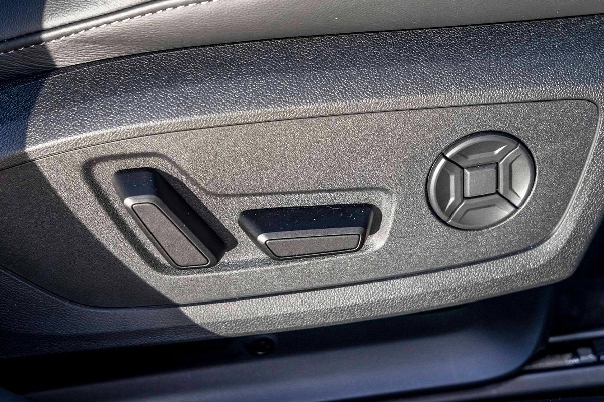 2025 Audi A5 TFSI 150kW S line B10