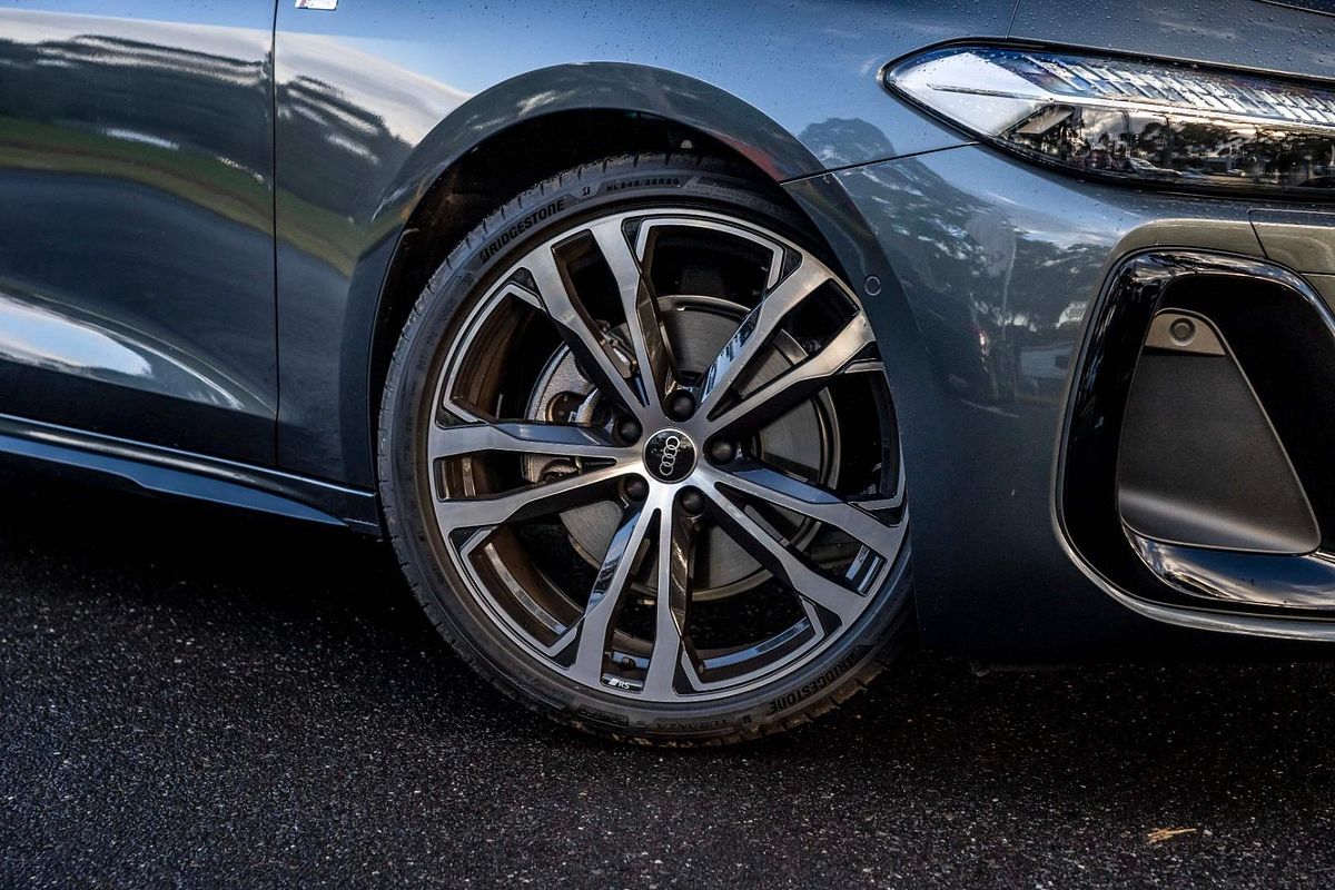 2025 Audi A5 TFSI 150kW S line B10