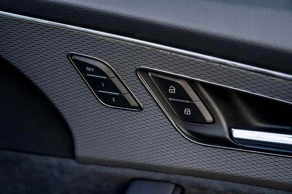 2024 Audi SQ7 TFSI 4M