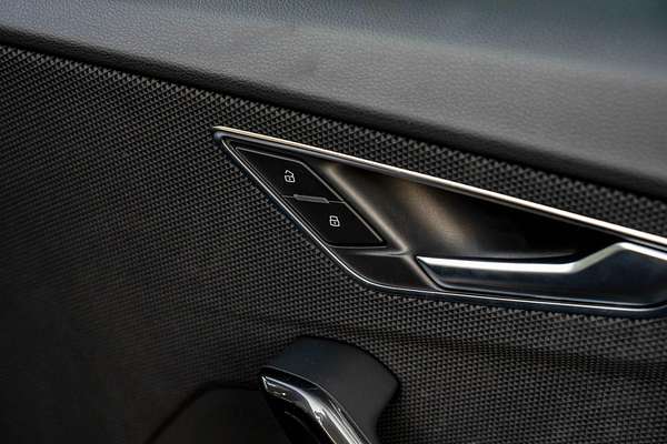 2024 Audi SQ2 GA