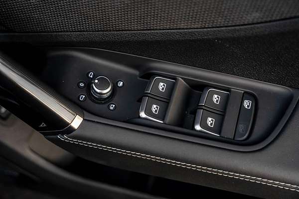 2024 Audi SQ2 GA