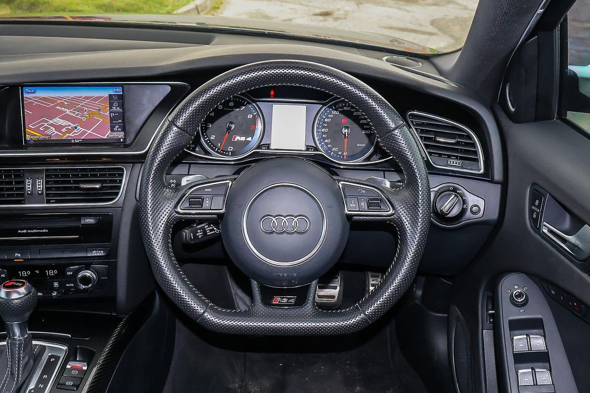 2013 Audi RS4 B8