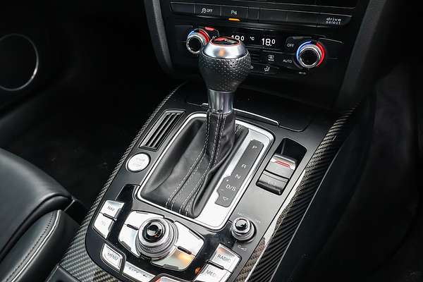 2013 Audi RS4 B8