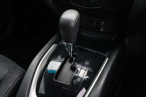 2015 Nissan X-TRAIL ST T32