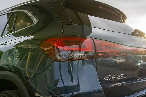 2021 Mercedes-Benz EQA EQA250 H243