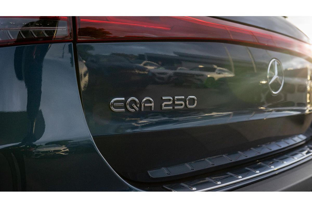 2021 Mercedes-Benz EQA EQA250 H243