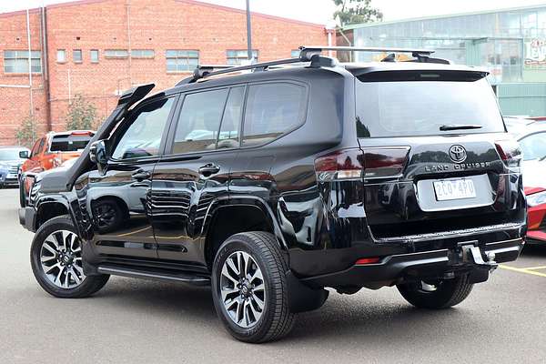2022 Toyota Landcruiser GX FJA300R