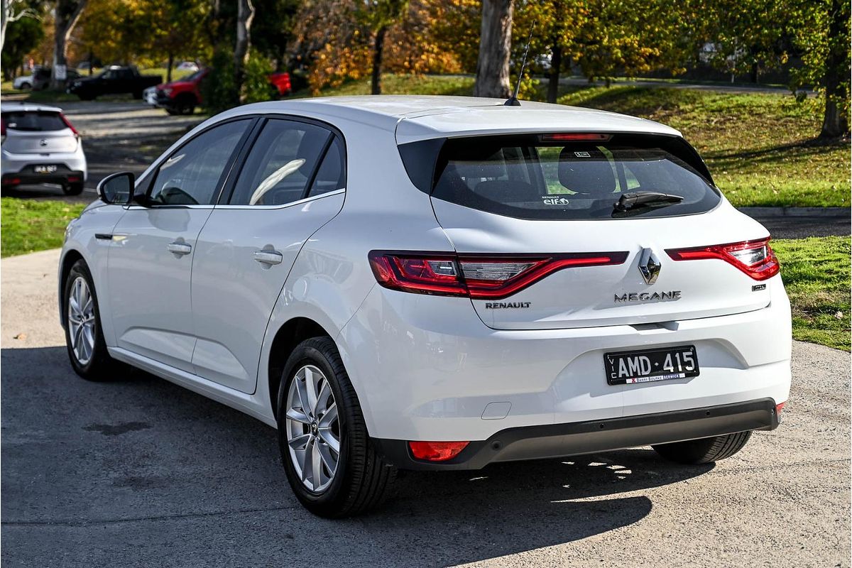 2017 Renault Megane Zen BFB