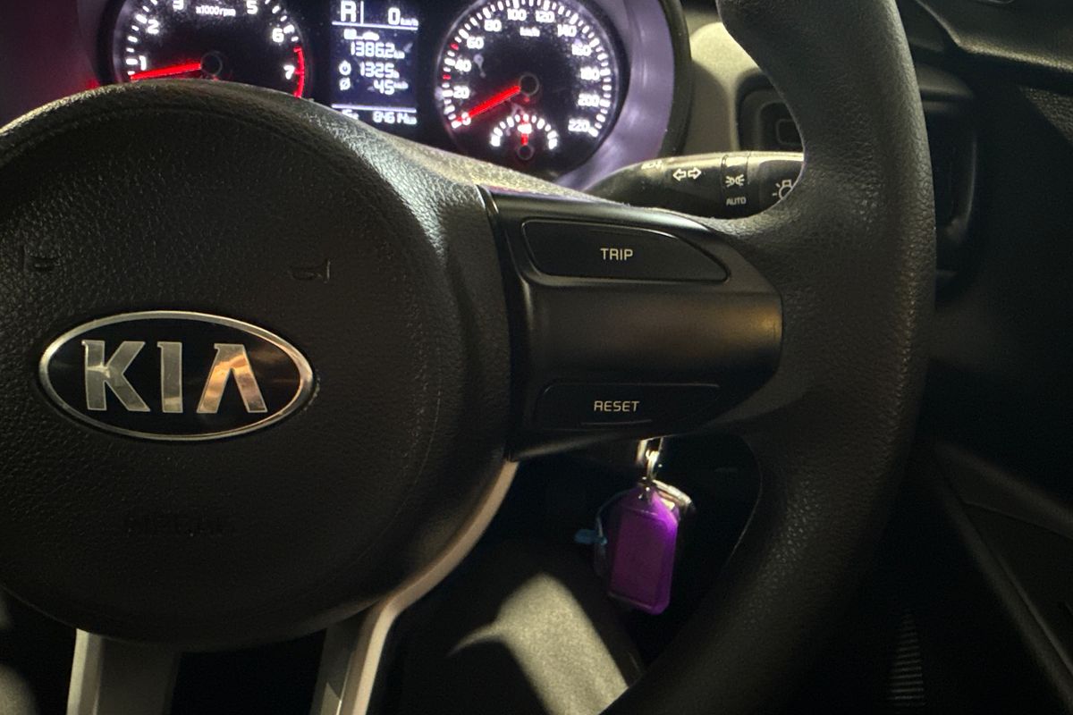 2017 Kia Rio S YB