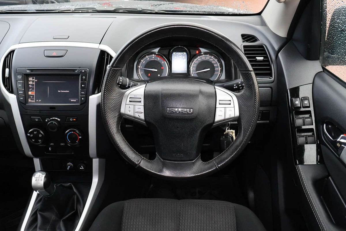 2017 Isuzu MU-X LS-M