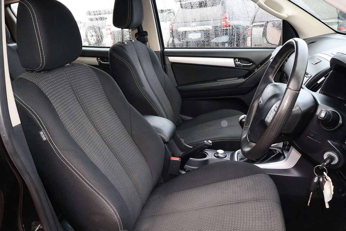 2017 Isuzu MU-X LS-M