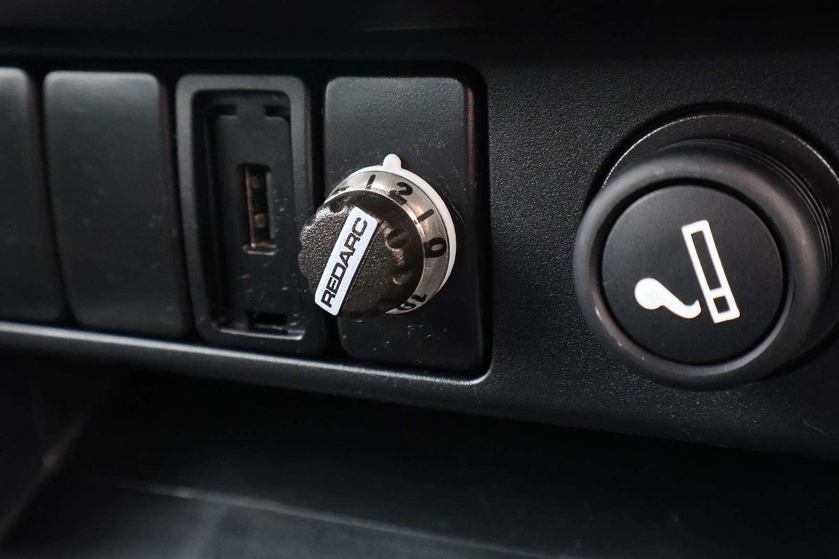 2017 Isuzu MU-X LS-M