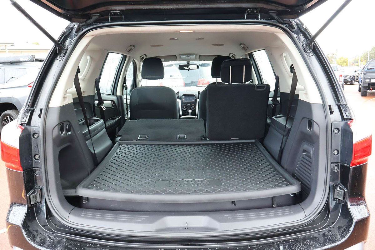 2017 Isuzu MU-X LS-M