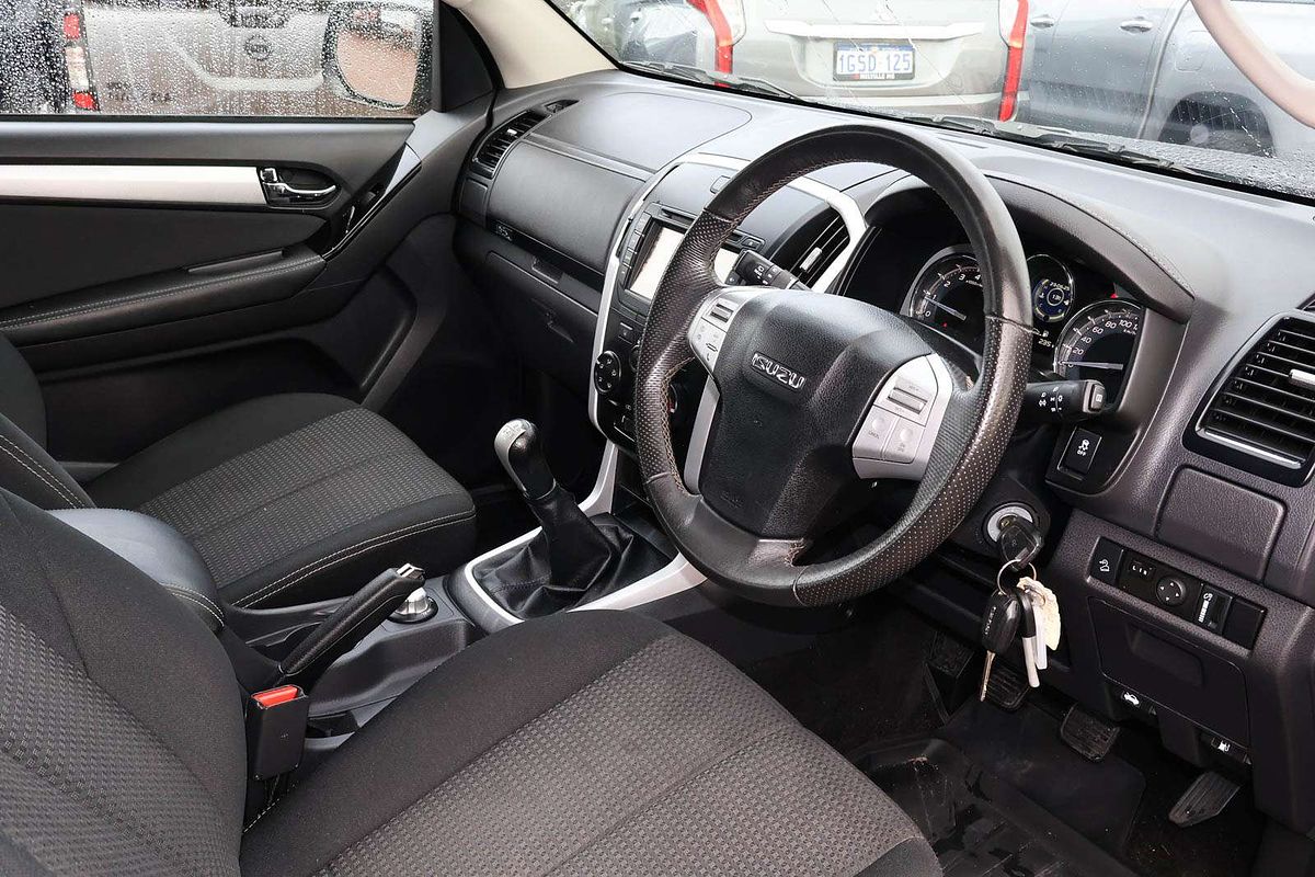2017 Isuzu MU-X LS-M