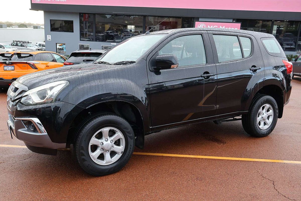 2017 Isuzu MU-X LS-M