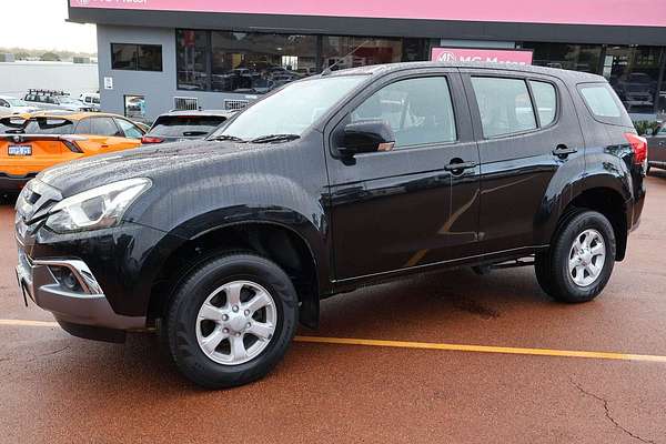 2017 Isuzu MU-X LS-M