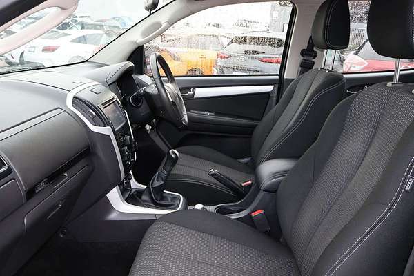 2017 Isuzu MU-X LS-M