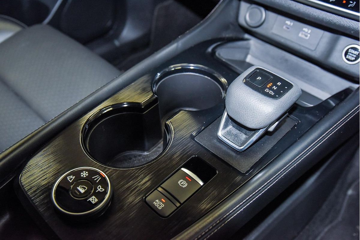 2023 Nissan X-TRAIL ST-L T33
