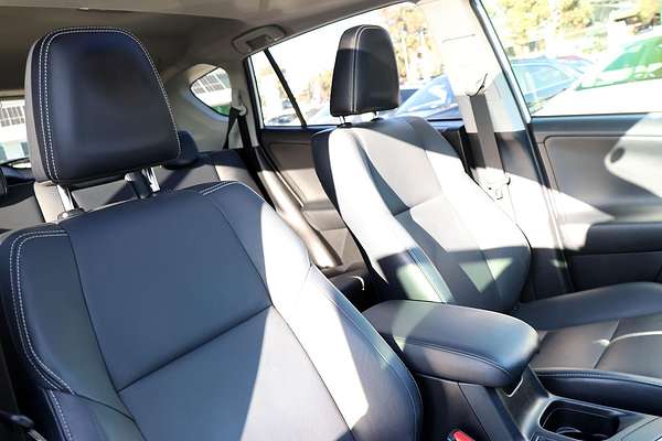 2017 Toyota RAV4 Cruiser ASA44R