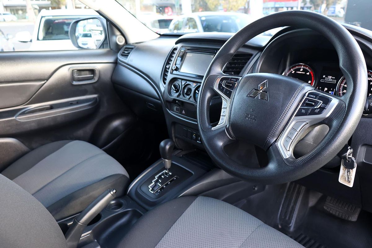 2022 Mitsubishi Triton GLX MR Rear Wheel Drive