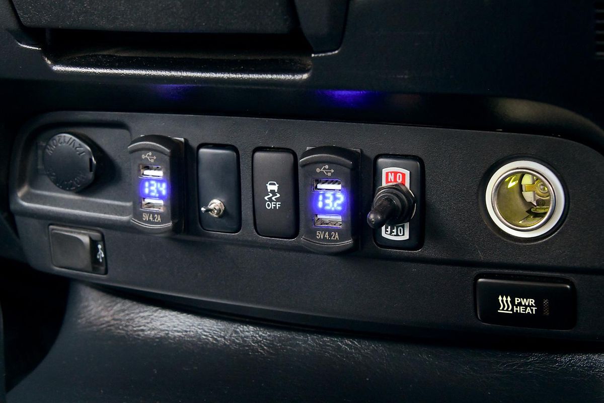 2013 Toyota Hilux SR5 KUN26R 4X4