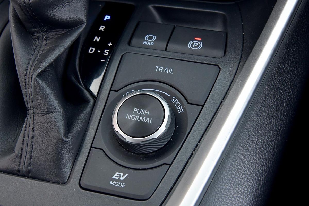 2022 Toyota RAV4 GXL AXAH54R