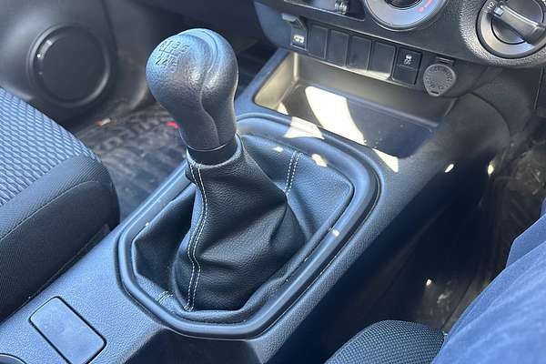 2024 Toyota Hilux Workmate GUN125R 4X4