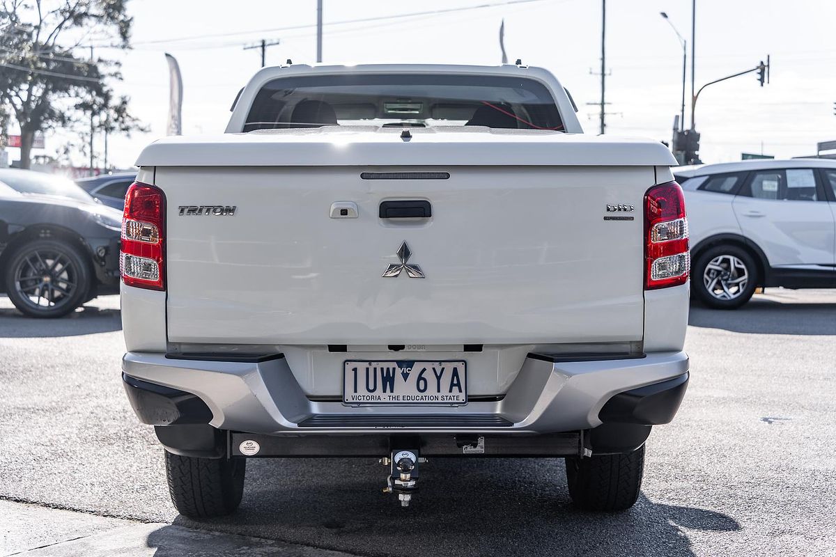 2017 Mitsubishi Triton GLX MQ 4X4